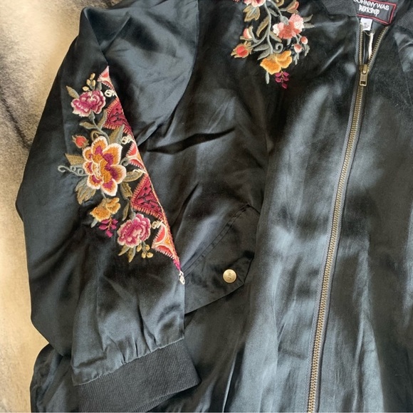 Johnny Was Nepal Bomber Silk Floral Jacket Black - Picture 9 of 13